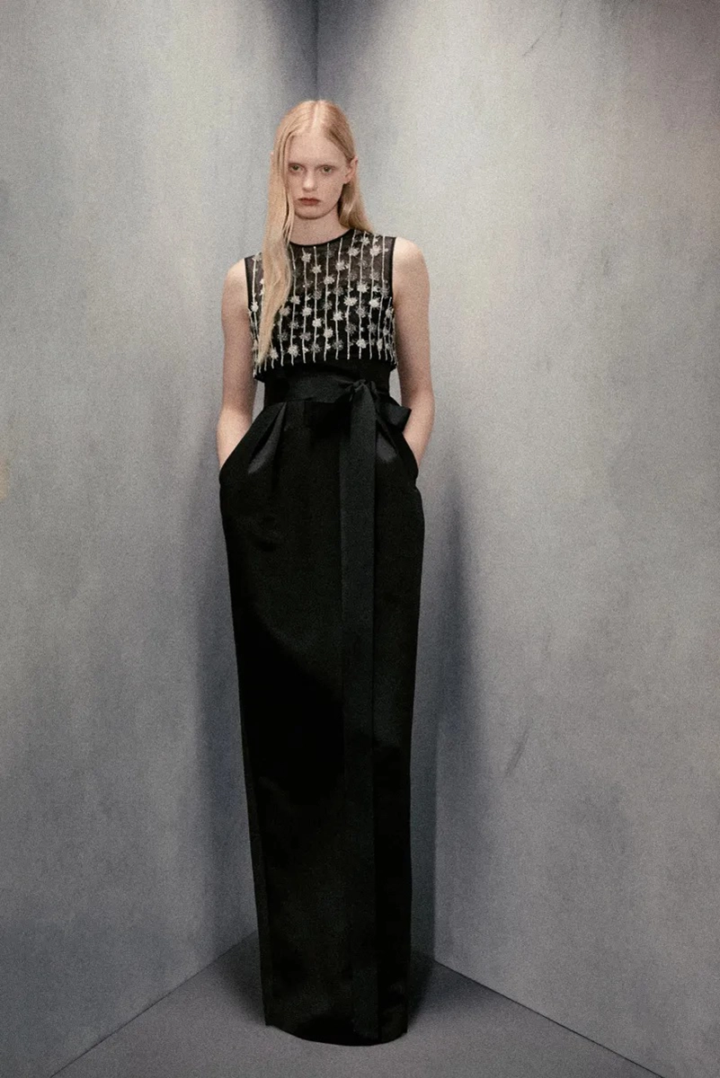 Huishan Zhang Resort 2027 Highlights Rose Embroidery And Crepe Jersey