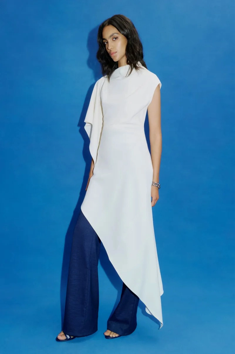 Veronica Beard Resort 2027 Makes Transitional Dressing Feel Sharper