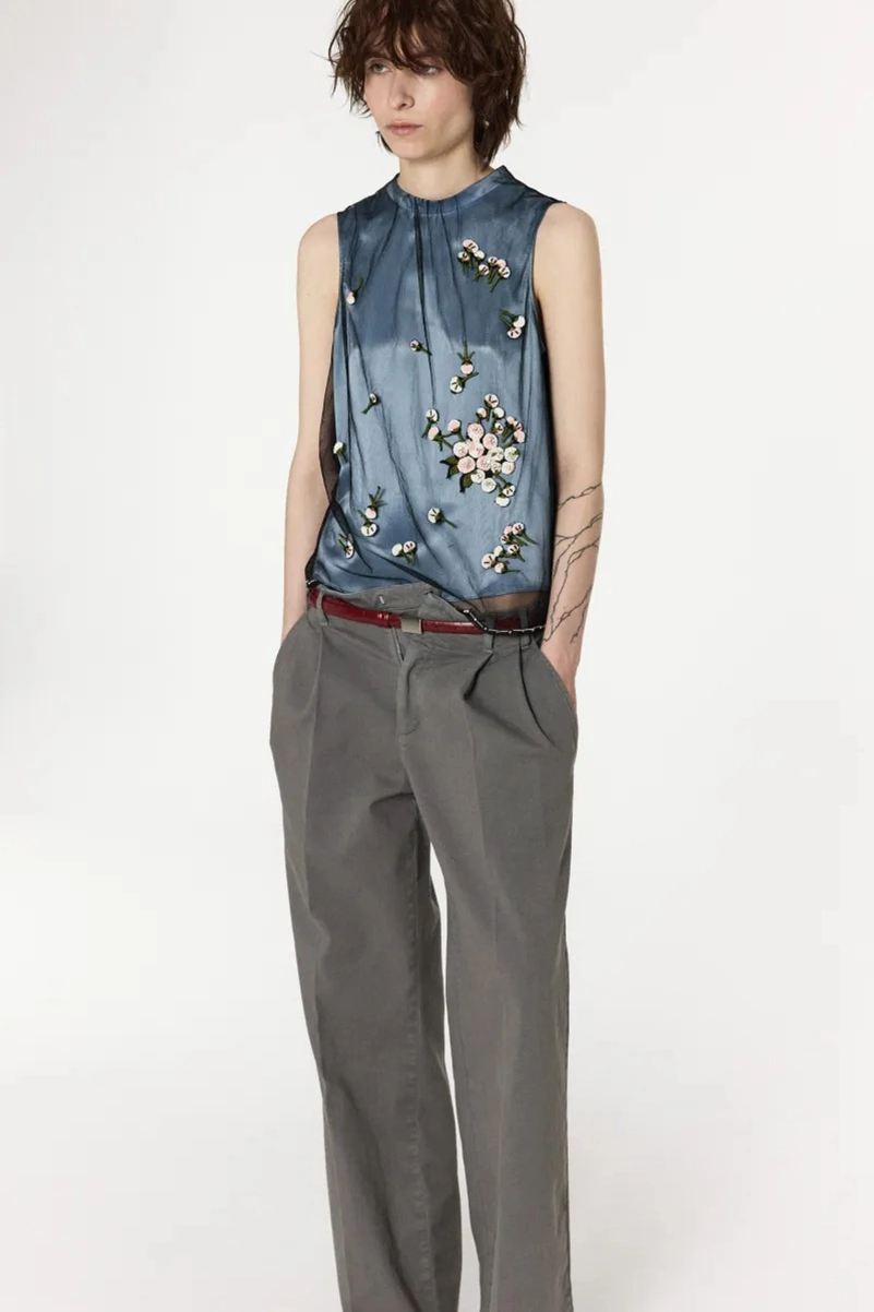 No. 21 Resort 2027 Makes Girly Dressing Feel Cooler And Less Precious