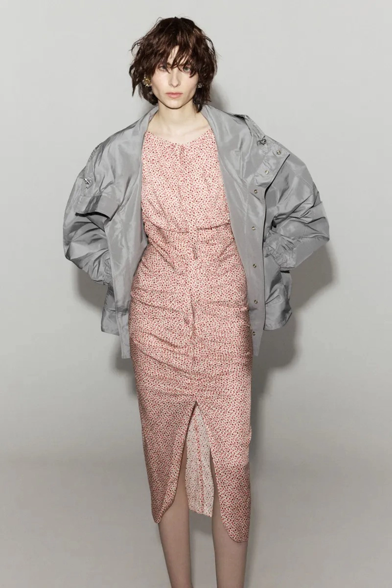 No. 21 Resort 2027 Makes Girly Dressing Feel Cooler And Less Precious