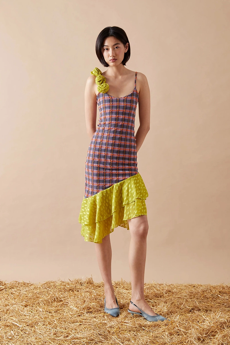 Caro Luna Ss 2026 Builds A Bright Summer Wardrobe Story