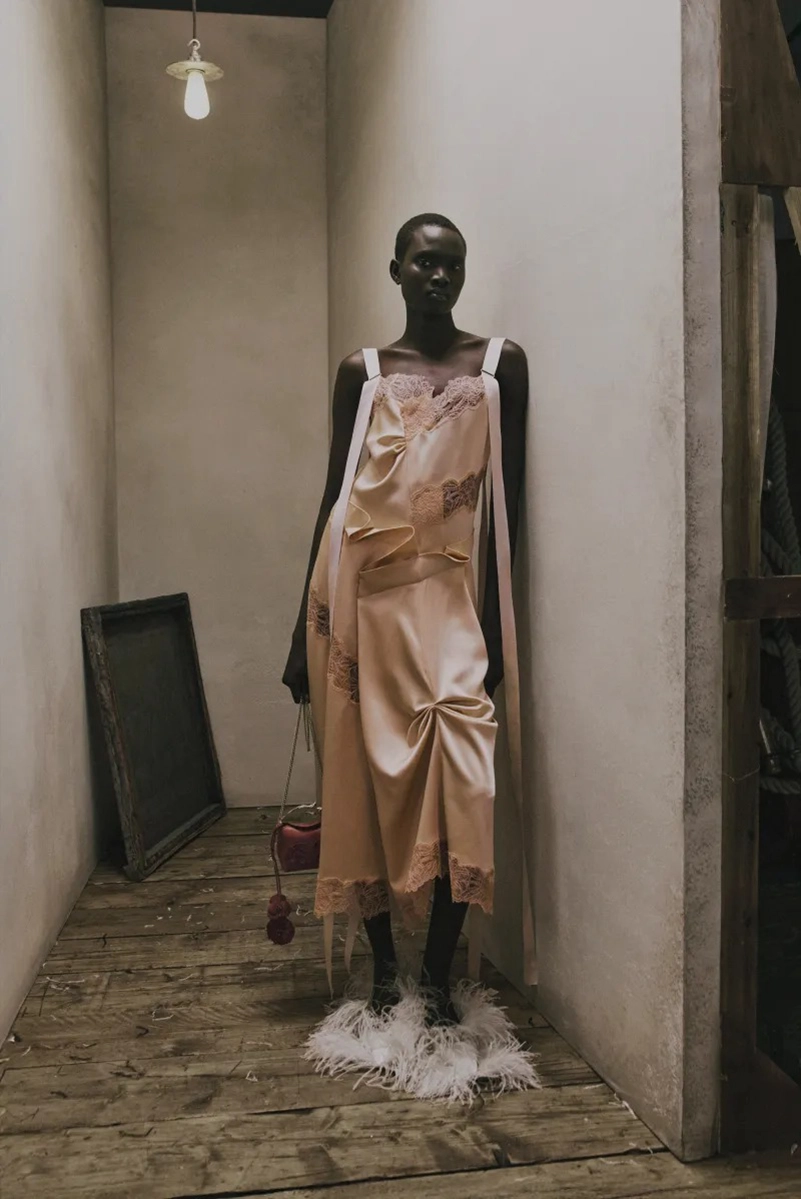 Erdem Resort 2027 Collection Channels Barbette Through Lace And Denim