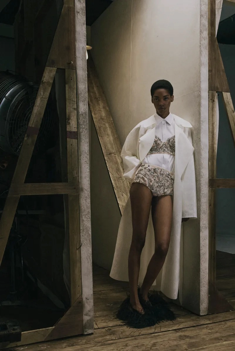 Erdem Resort 2027 Collection Channels Barbette Through Lace And Denim