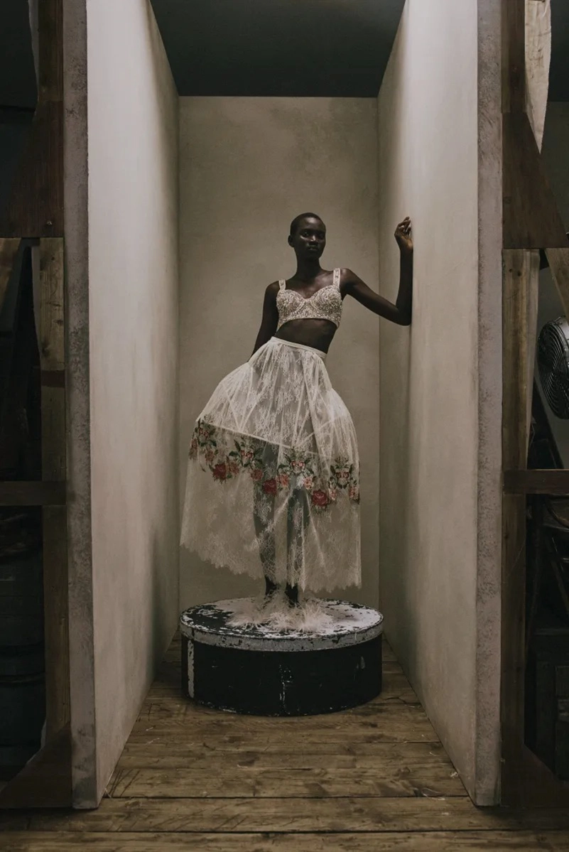 Erdem Resort 2027 Collection Channels Barbette Through Lace And Denim