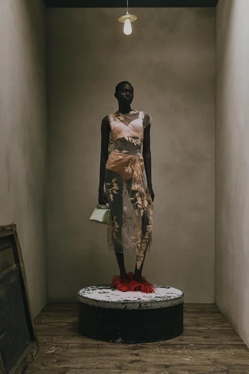 Erdem Resort 2027 Collection Channels Barbette Through Lace And Denim