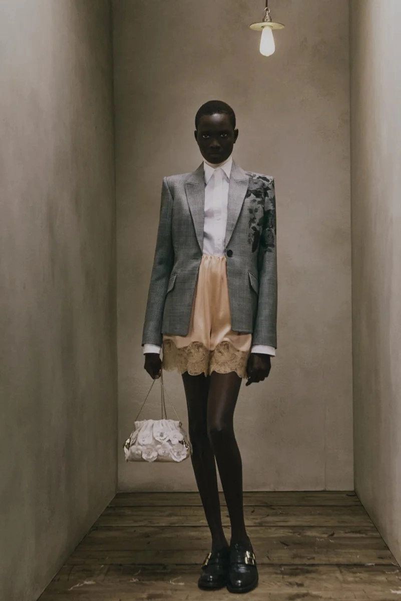Erdem Resort 2027 Collection Channels Barbette Through Lace And Denim