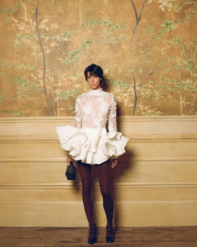 Aknvas Resort 2027 Collection Brings Palace Fantasy To Dresses And Knits