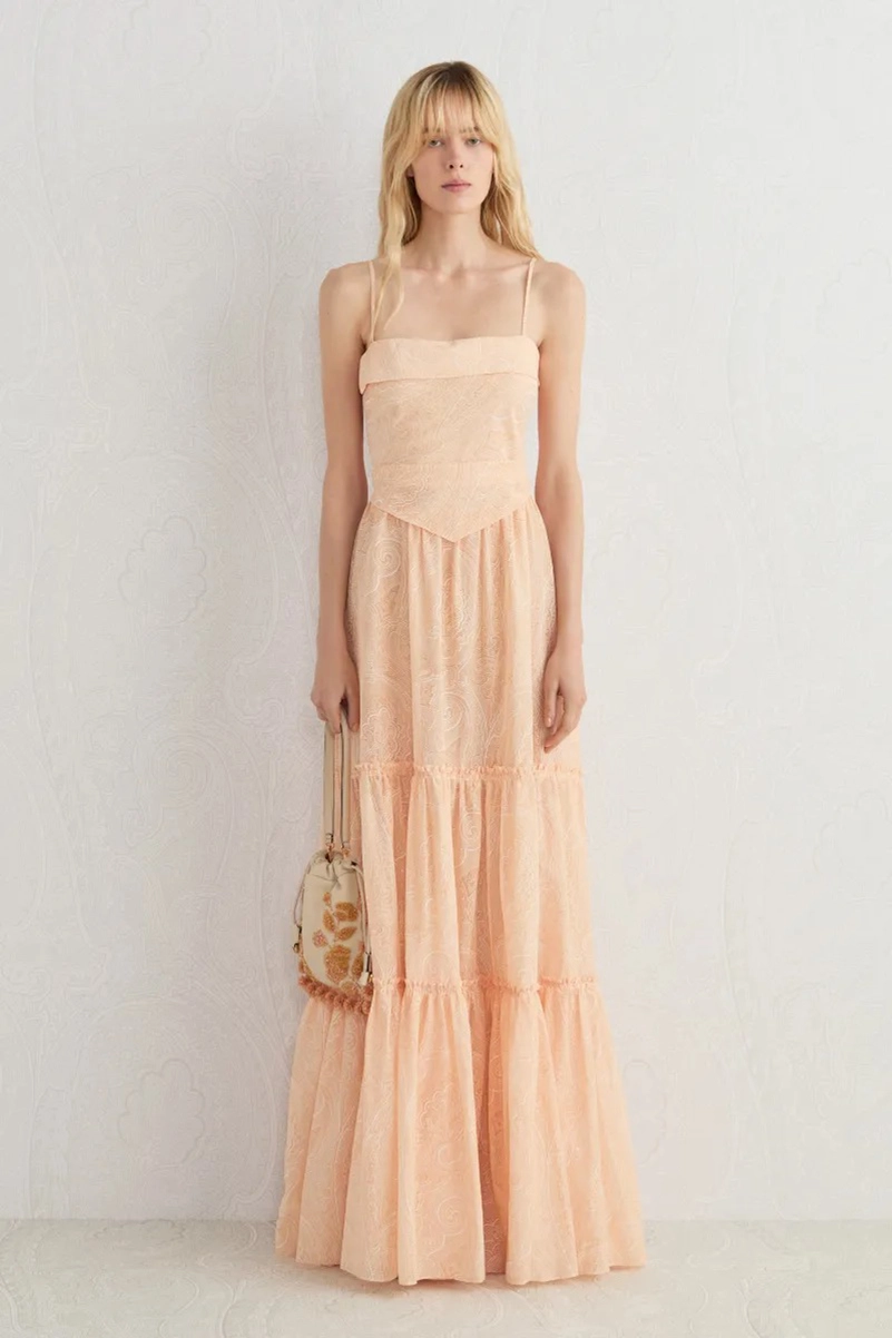 Etro Resort 2027 Collection Reworks Signature Styles For A Softer Travel Wardrobe