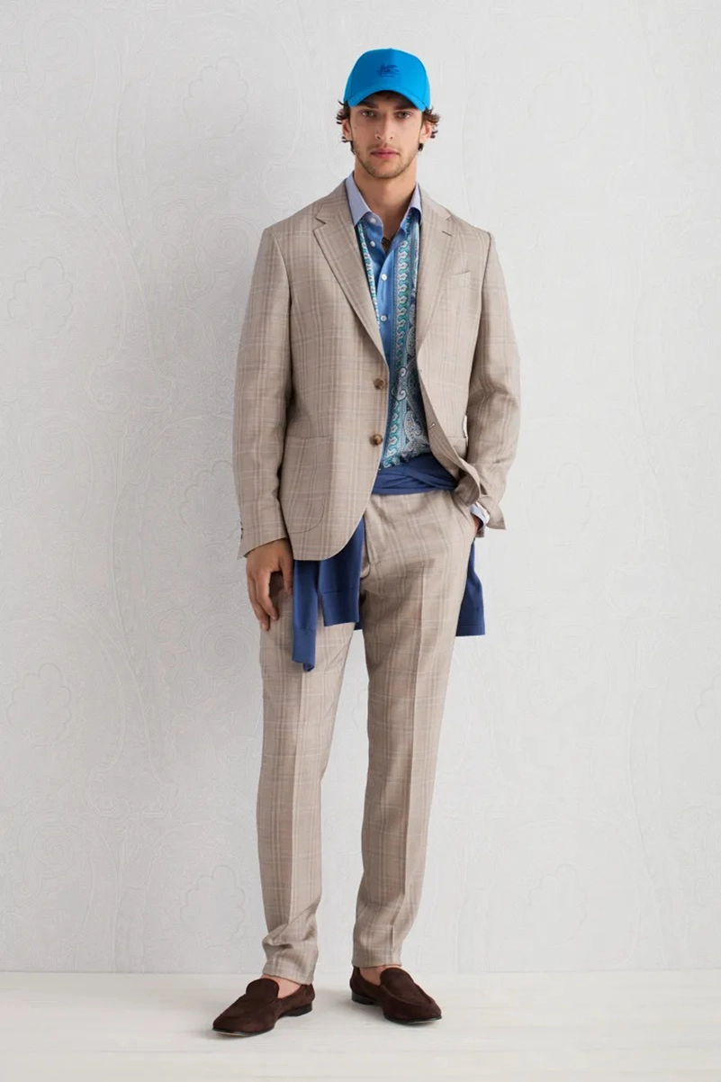 Etro Resort 2027 Collection Reworks Signature Styles For A Softer Travel Wardrobe