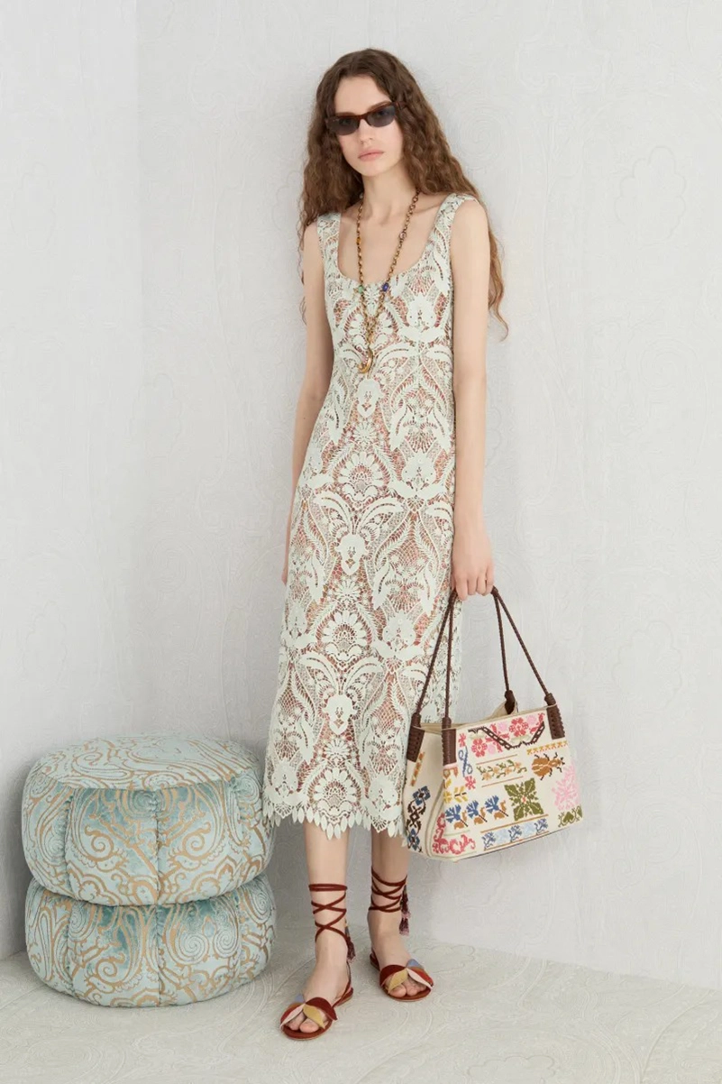 Etro Resort 2027 Collection Reworks Signature Styles For A Softer Travel Wardrobe