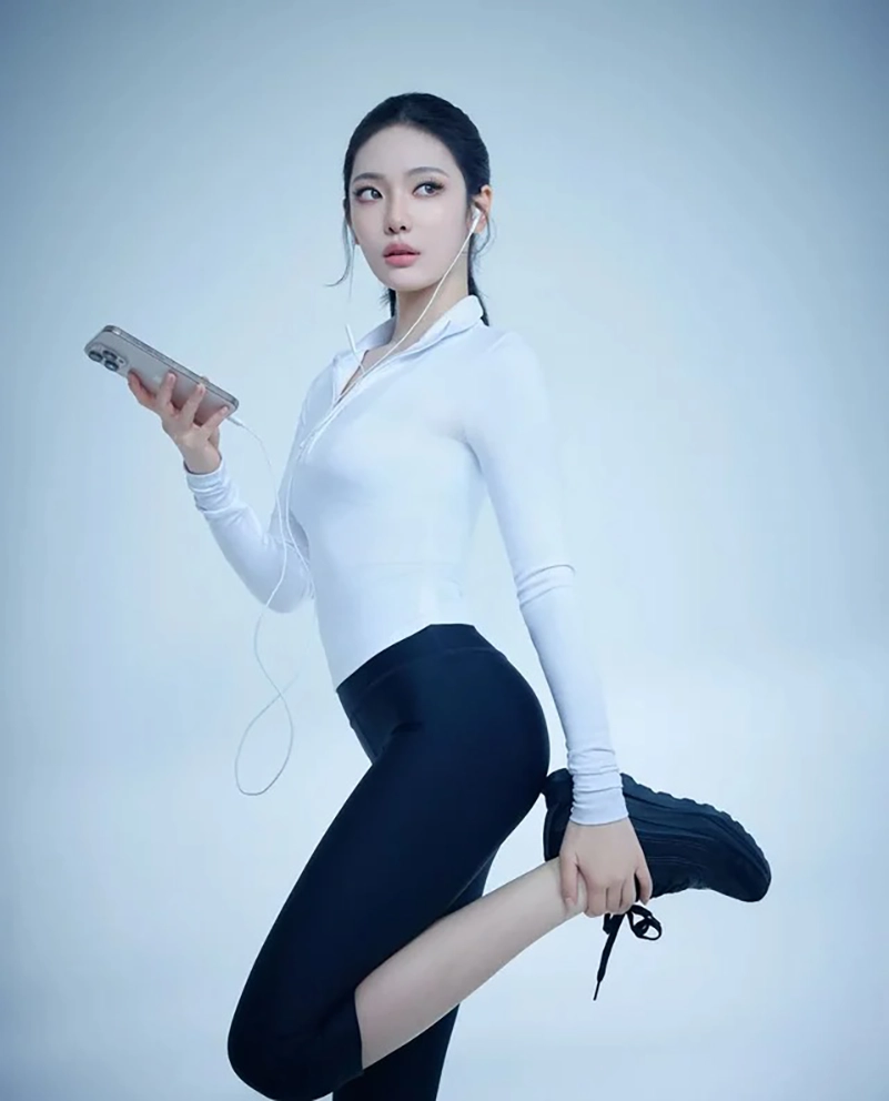Ningning Turns Alo Wellness Club Into A Train Like An Idol Moment Ningning Turns Alo Wellness Club Into A Train Like An Idol Moment