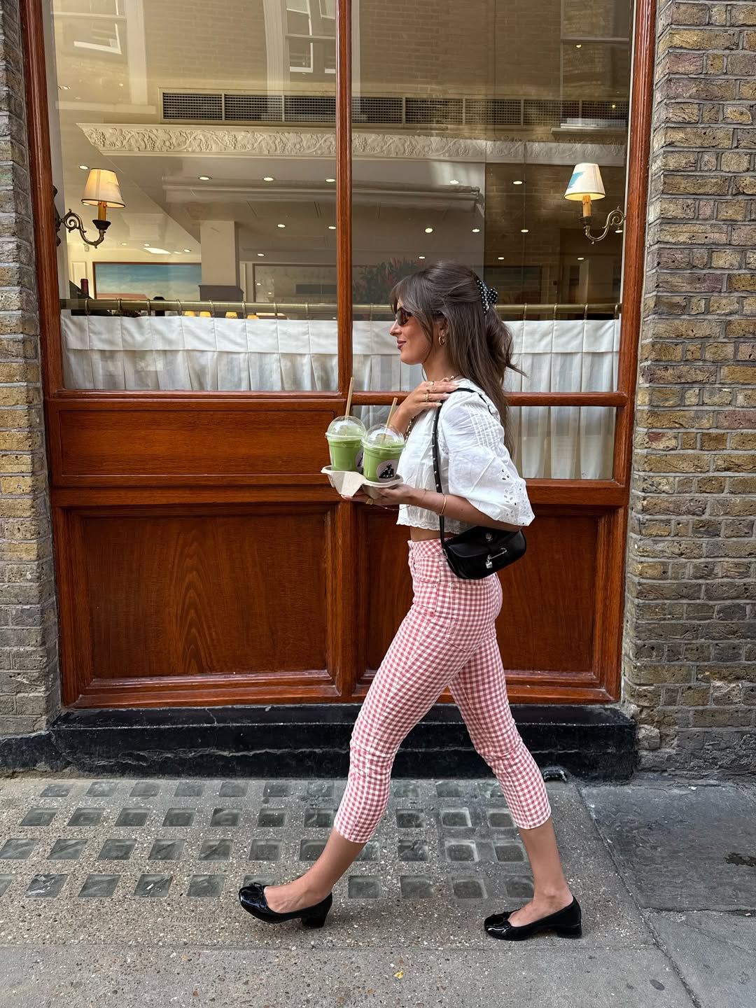 10 Capri Pant Outfits Taking Over Summer Style