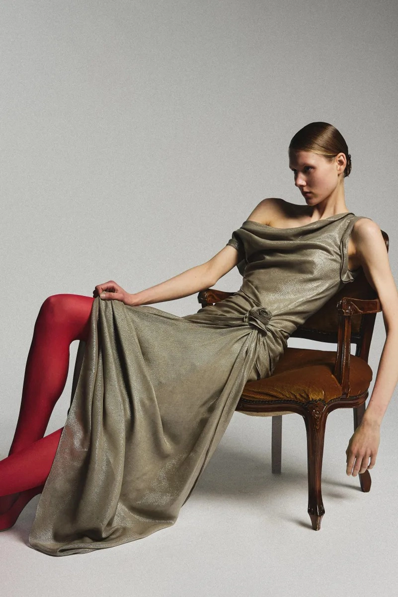 Alberta Ferretti Resort 2027 Makes The Dress The Main Event