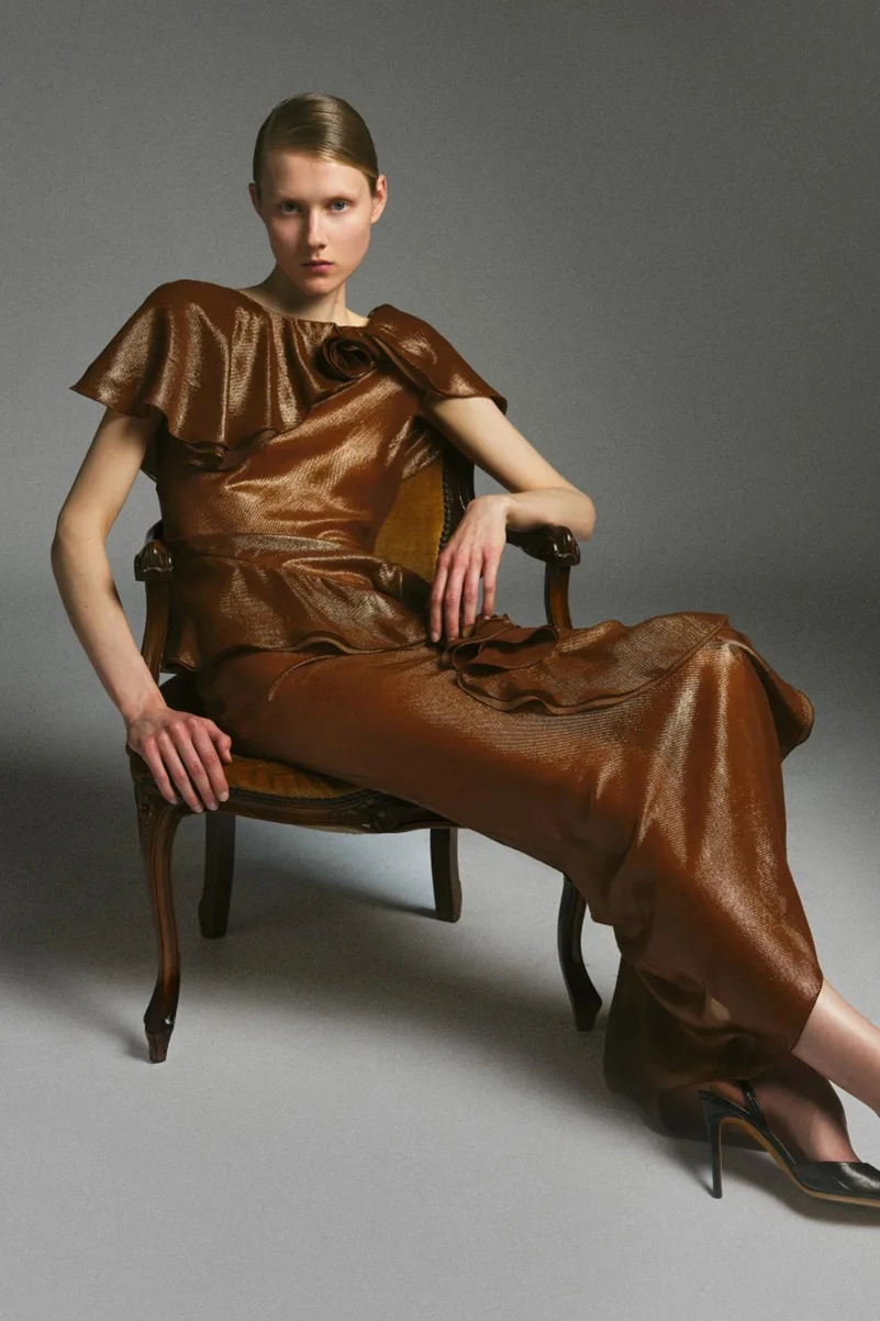 Alberta Ferretti Resort 2027 Makes The Dress The Main Event