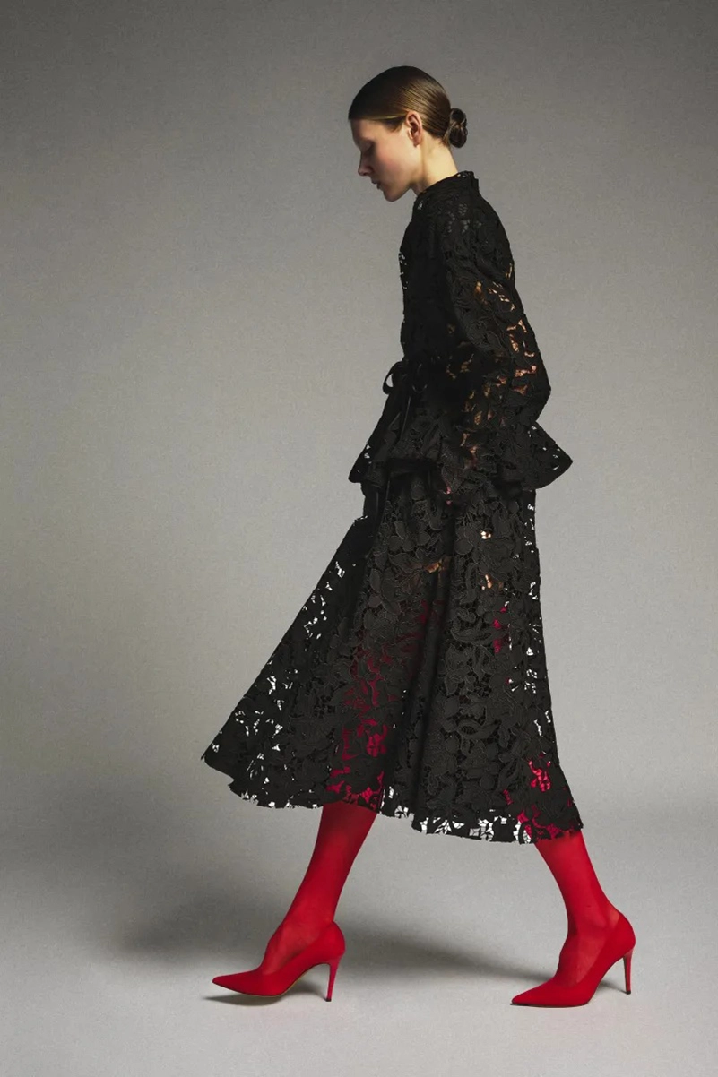 Alberta Ferretti Resort 2027 Makes The Dress The Main Event