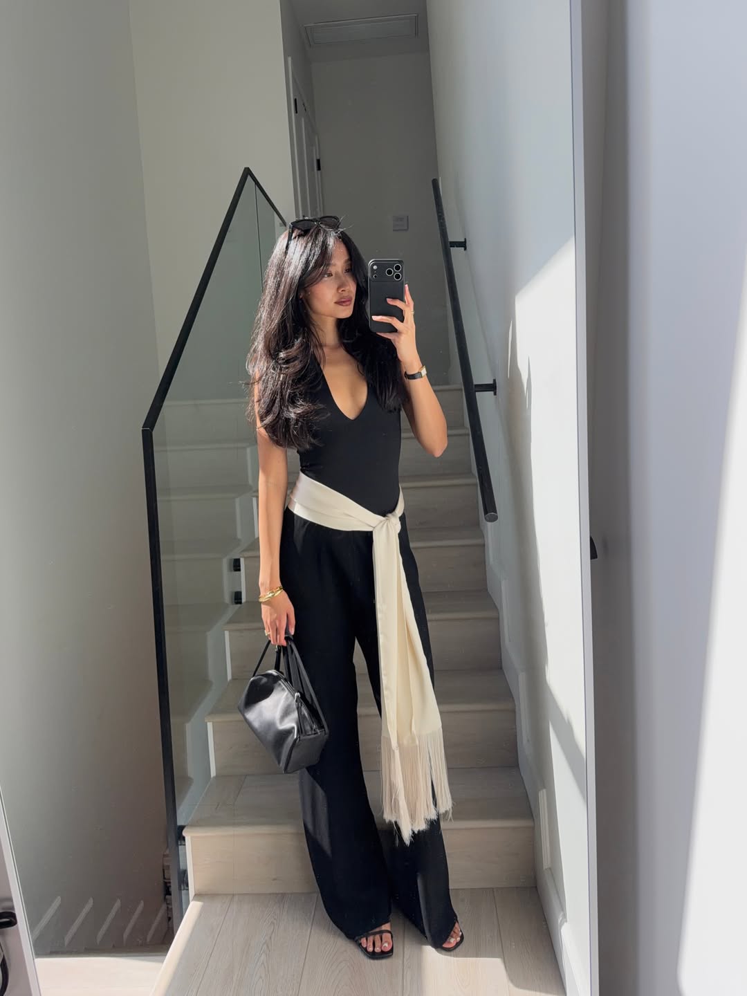 Skinny Scarf Outfit For Summer
