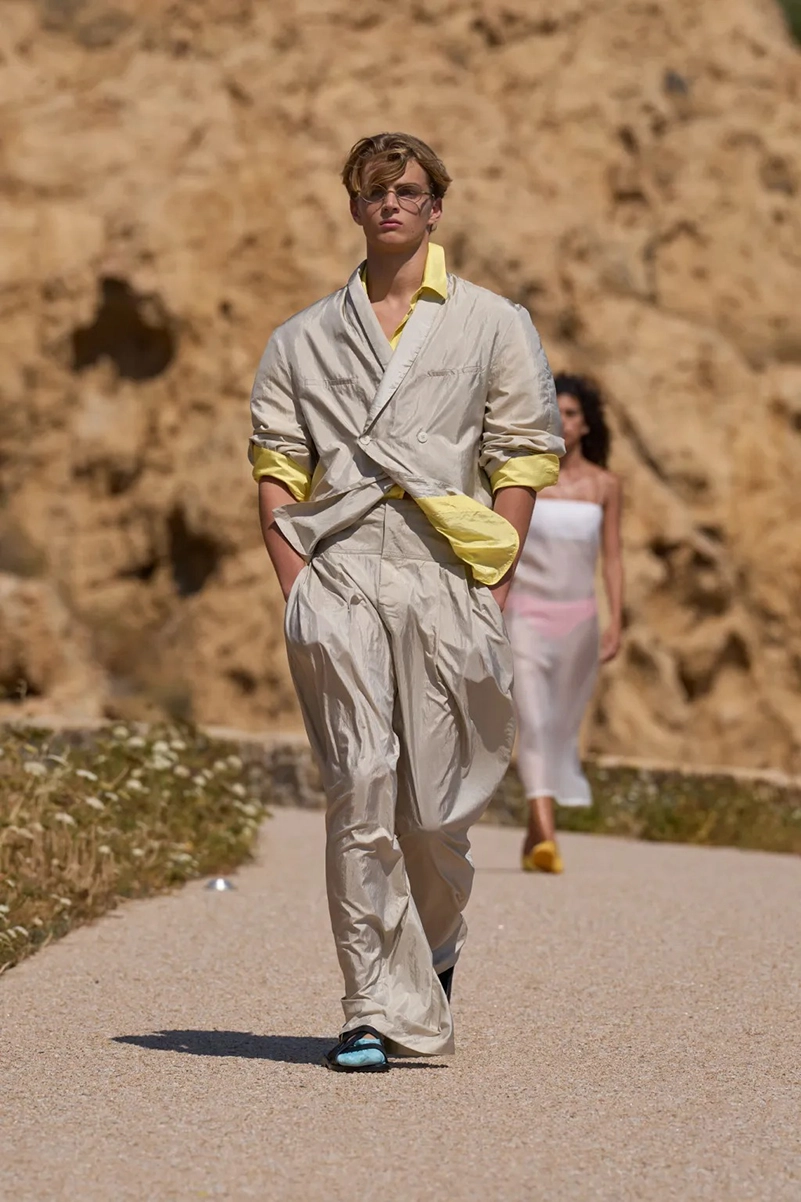 Jacquemus Spring 2027 Collection Brings The Sun Back To Fashion