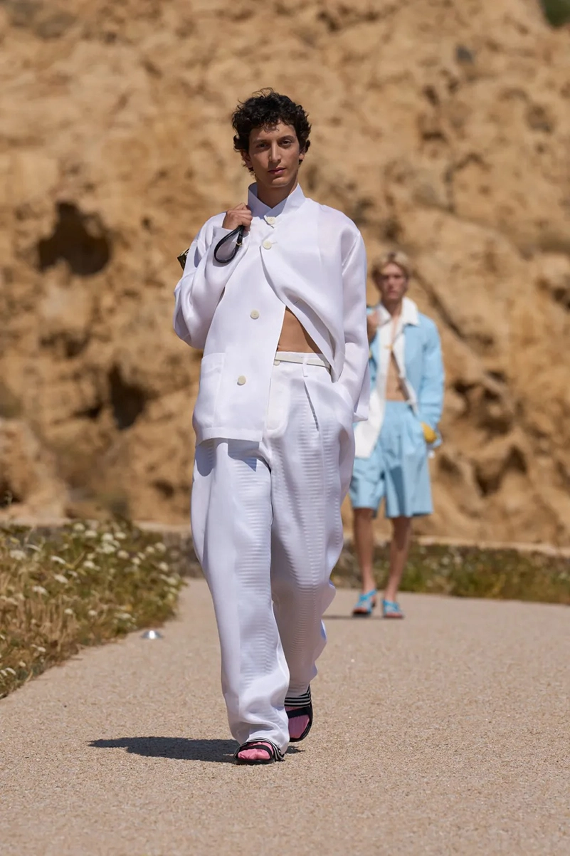 Jacquemus Spring 2027 Collection Brings The Sun Back To Fashion