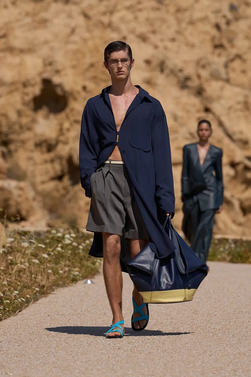 Jacquemus Spring 2027 Collection Brings The Sun Back To Fashion