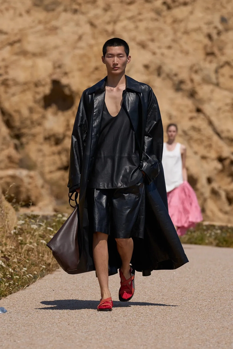 Jacquemus Spring 2027 Collection Brings The Sun Back To Fashion