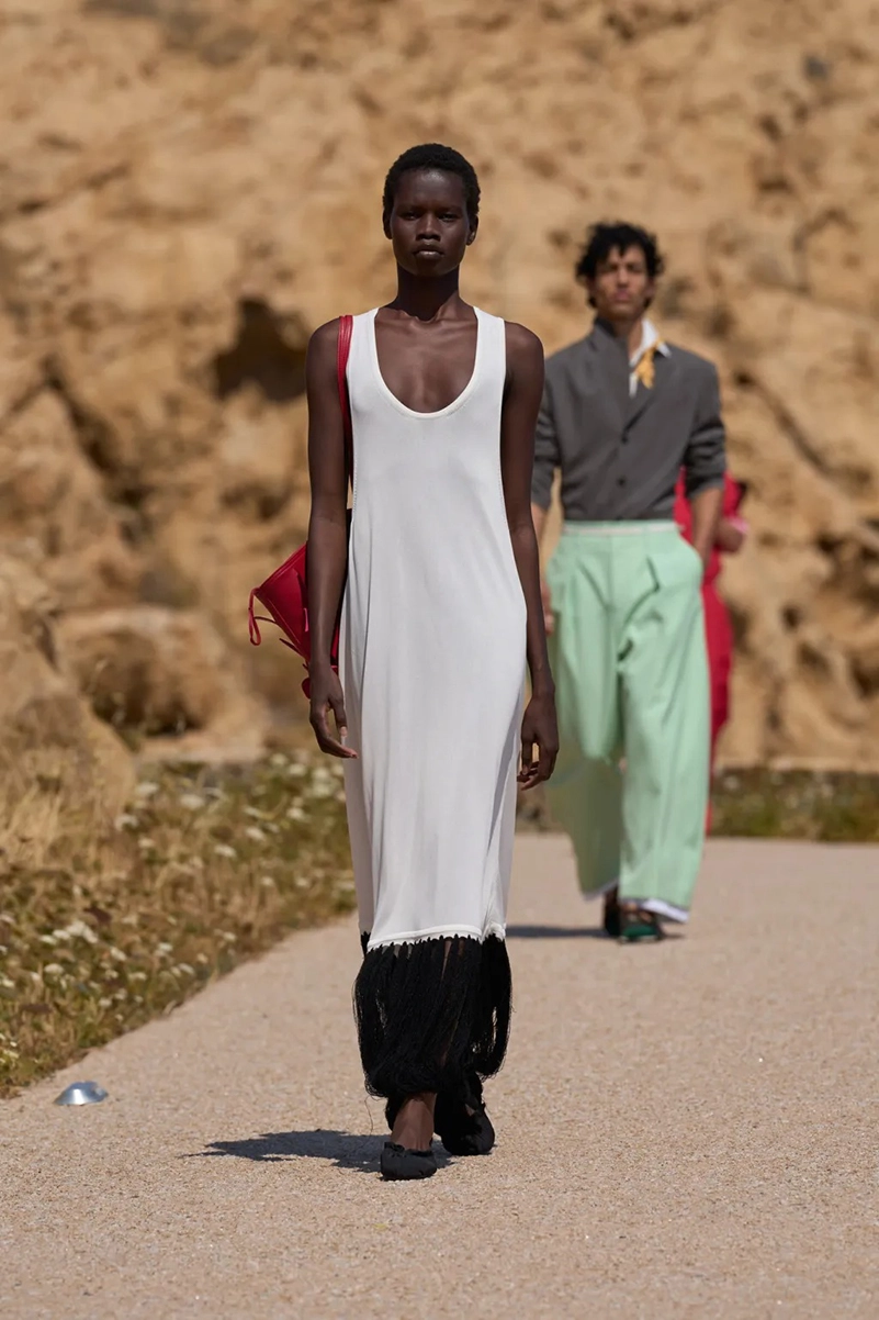 Jacquemus Spring 2027 Collection Brings The Sun Back To Fashion
