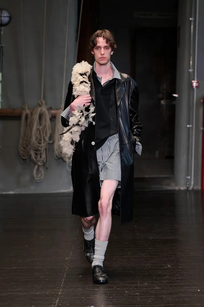 Simone Rocha Men’s Spring 2027 Gives Menswear A Romantic Lead