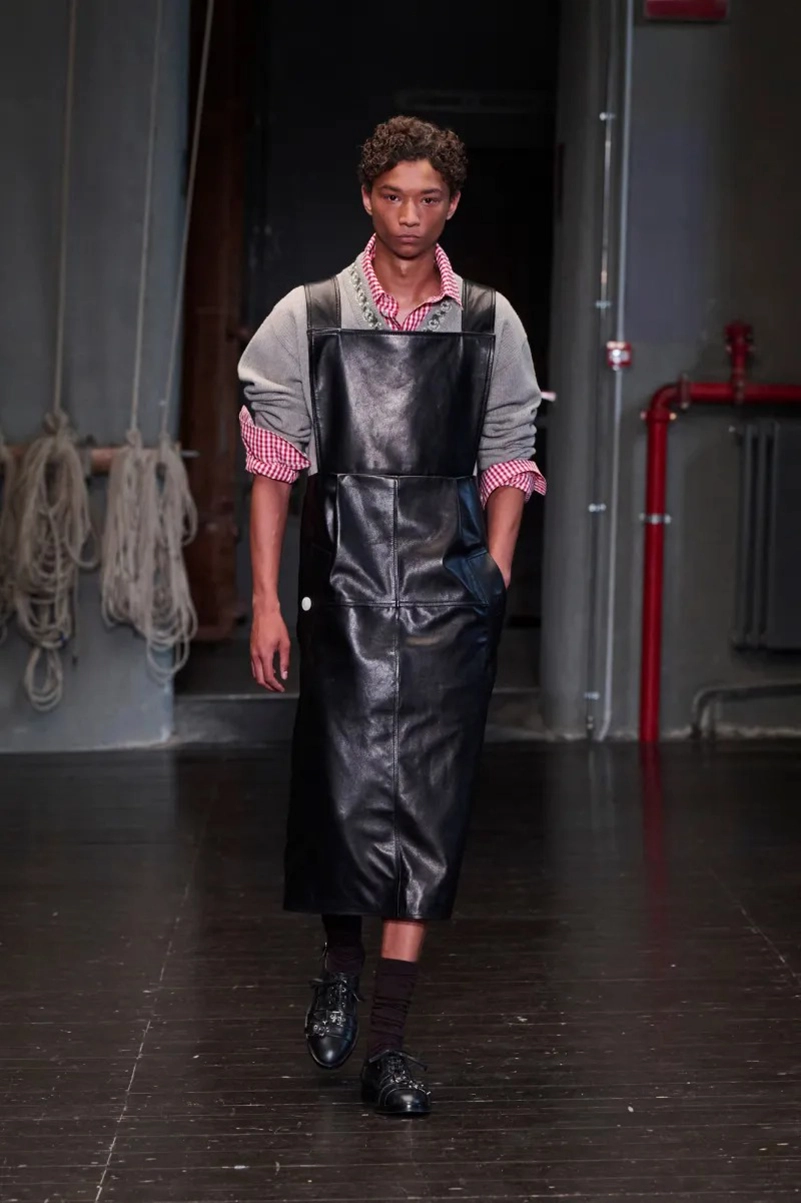 Simone Rocha Men’s Spring 2027 Gives Menswear A Romantic Lead