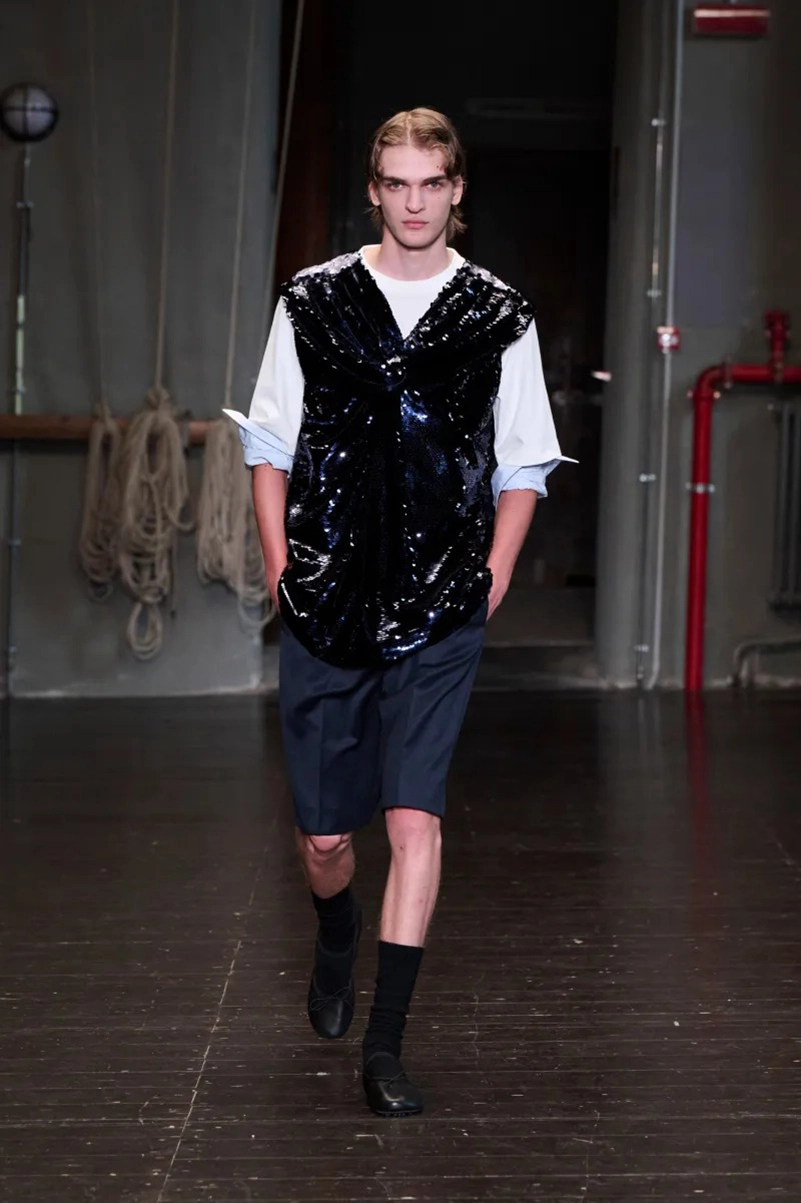 Simone Rocha Men’s Spring 2027 Gives Menswear A Romantic Lead