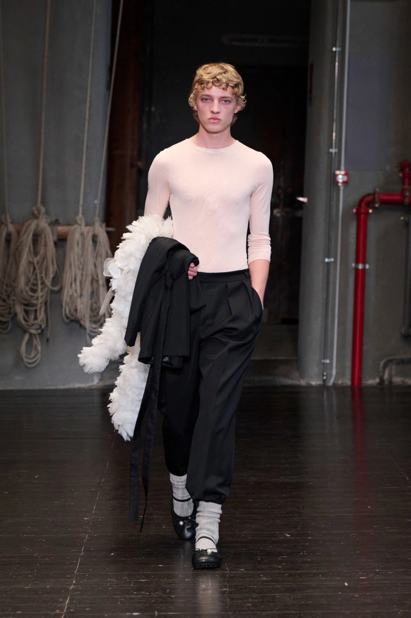 Simone Rocha Men’s Spring 2027 Gives Menswear A Romantic Lead