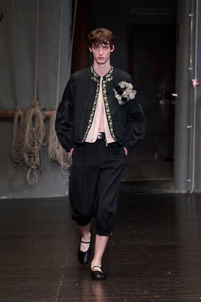 Simone Rocha Men’s Spring 2027 Gives Menswear A Romantic Lead