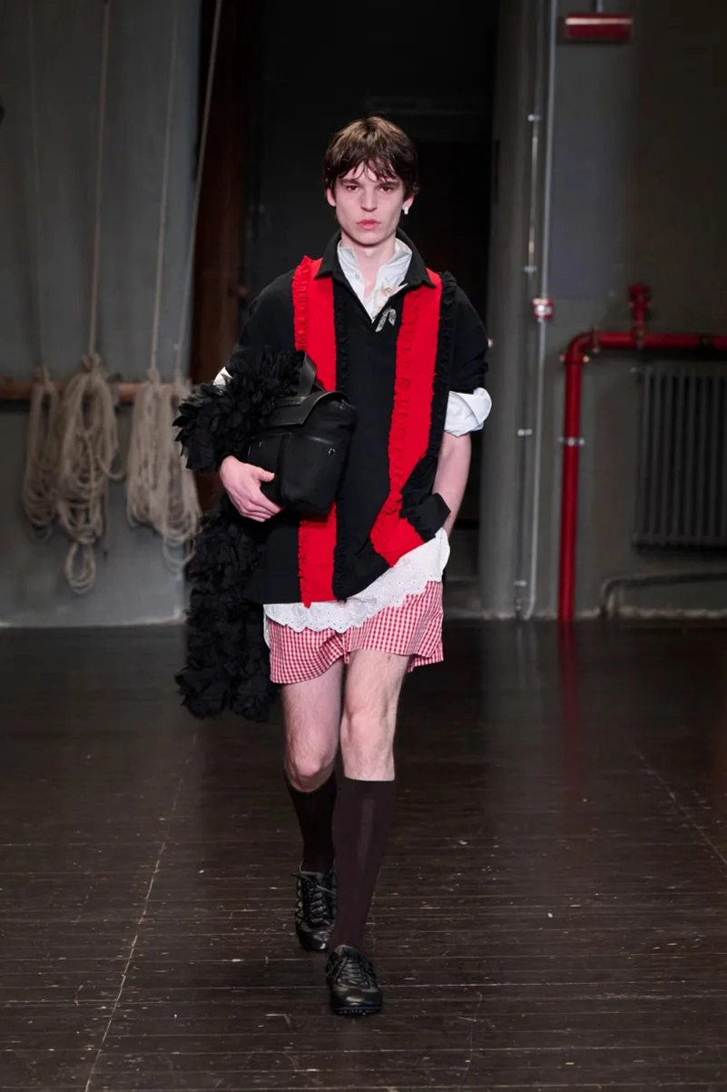 Simone Rocha Men’s Spring 2027 Gives Menswear A Romantic Lead