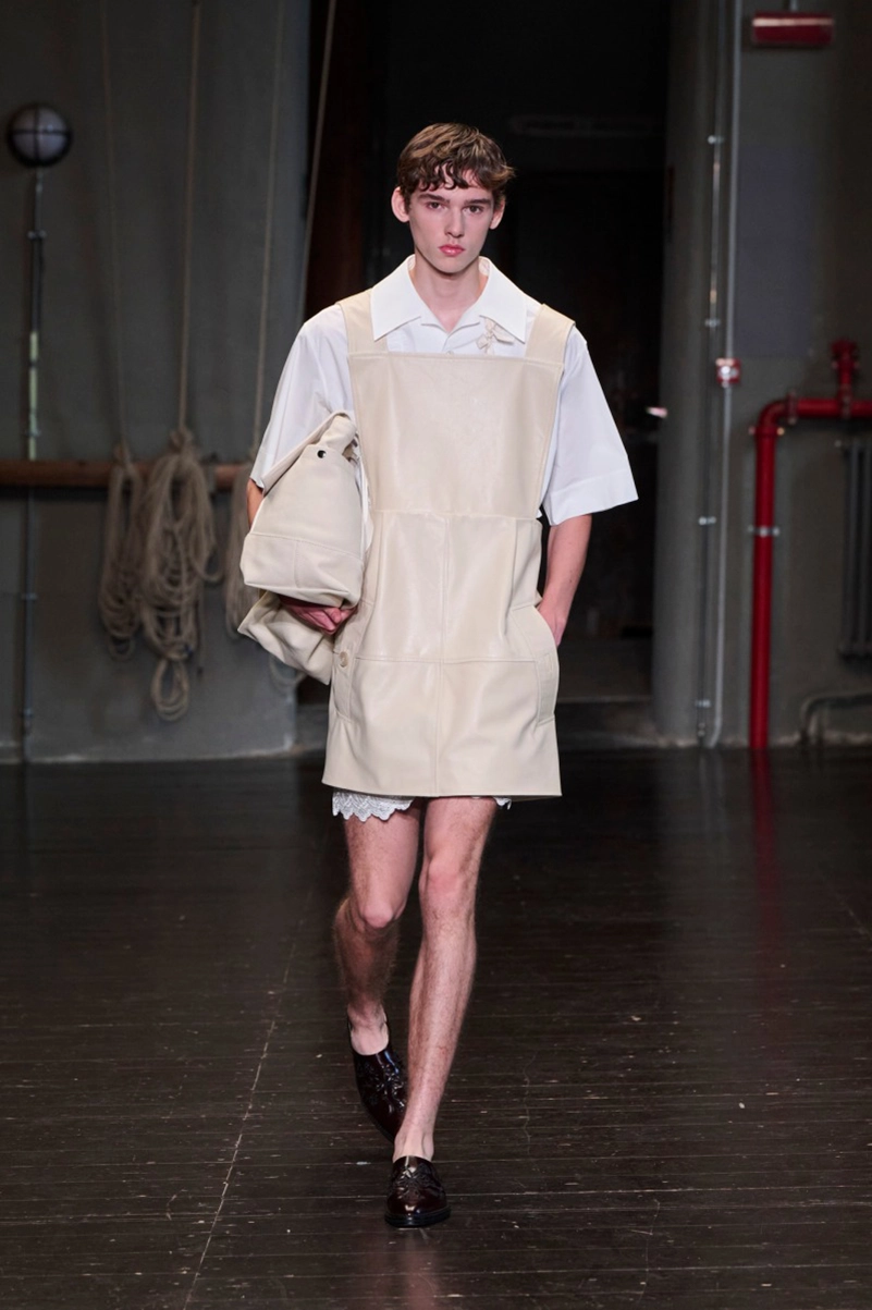 Simone Rocha Men’s Spring 2027 Gives Menswear A Romantic Lead
