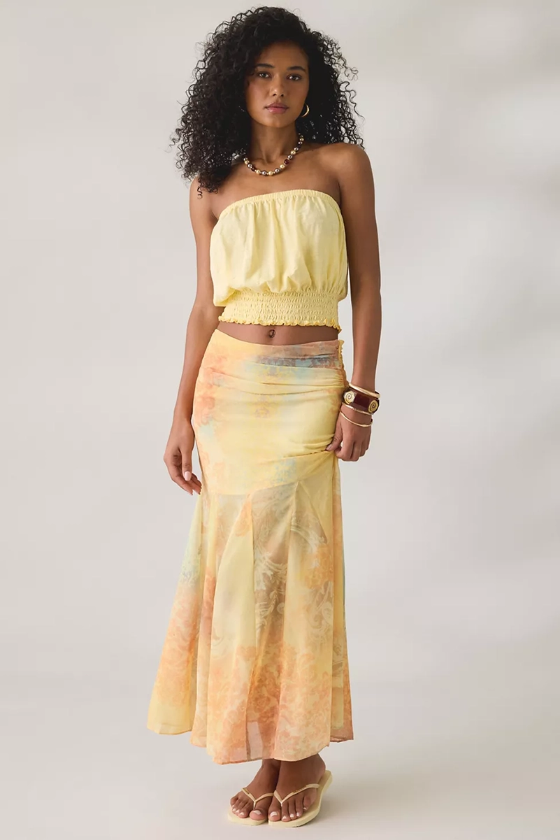 Skirts That Do The Outfit Work For You