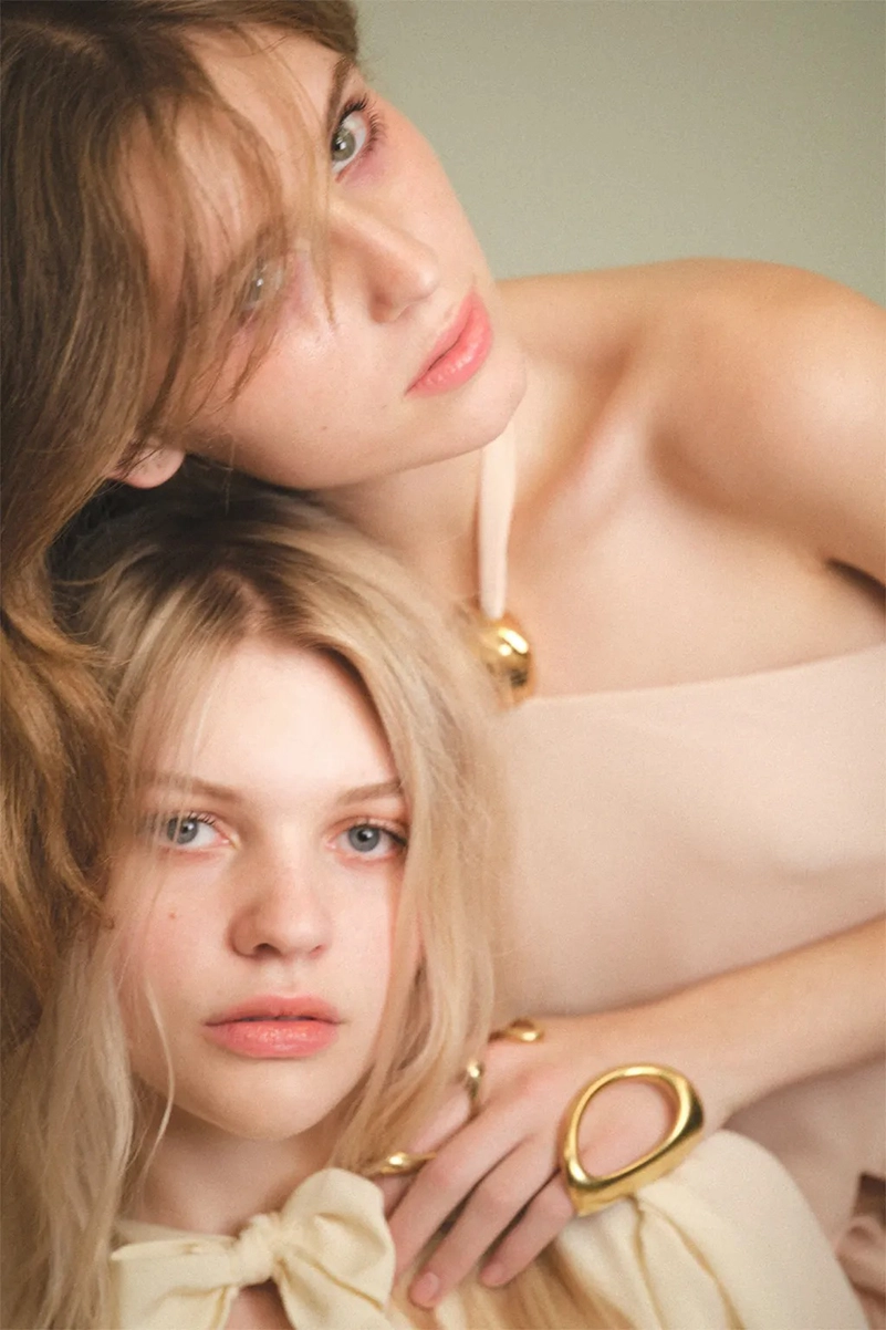 Chloé Resort 2027 Gives Tailoring A Romantic Rewrite