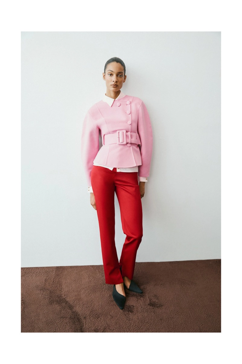Amir Taghi Resort 2027 Brings Structure, Plissé, And Heritage Into Focus