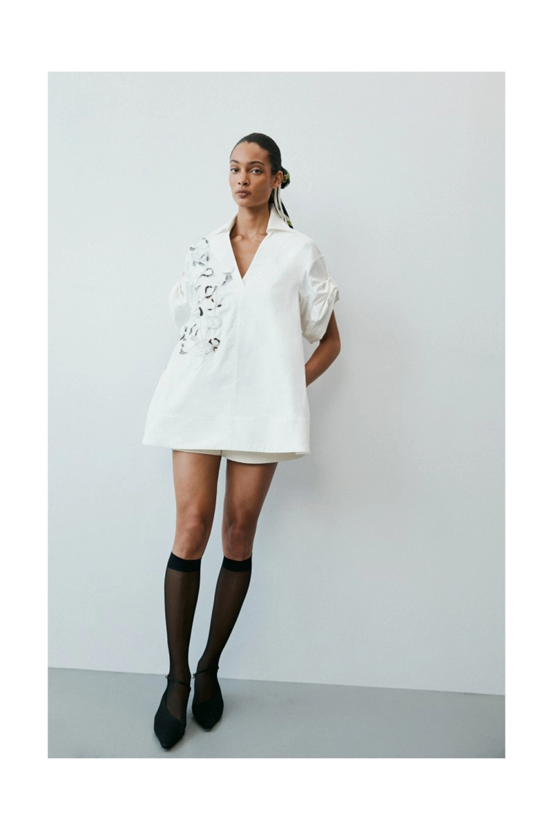 Amir Taghi Resort 2027 Brings Structure, Plissé, And Heritage Into Focus