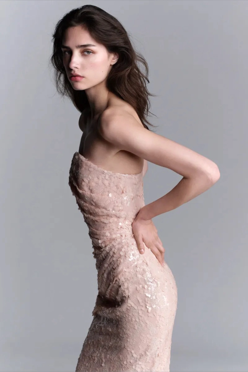 Elie Saab Resort 2027 Turns Green Into Polished Glamour