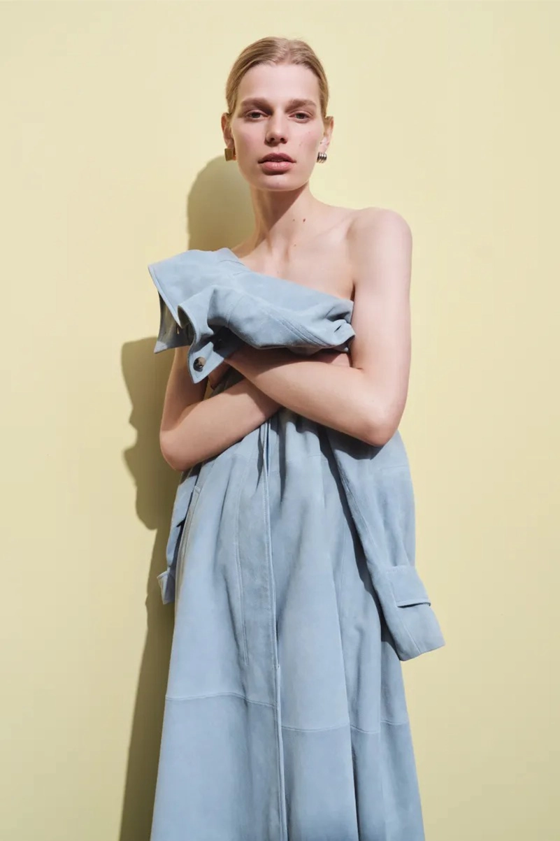 Simkhai Resort 2027 Lets The Materials Do The Talking