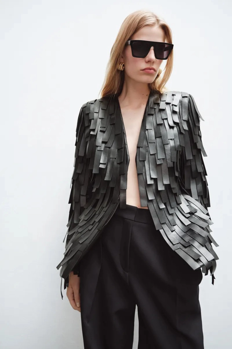 Simkhai Resort 2027 Lets The Materials Do The Talking