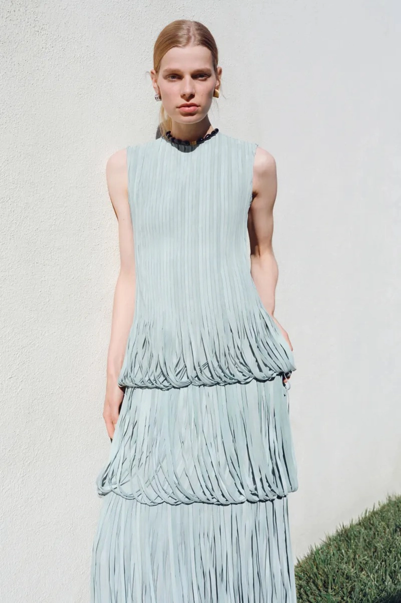Simkhai Resort 2027 Lets The Materials Do The Talking