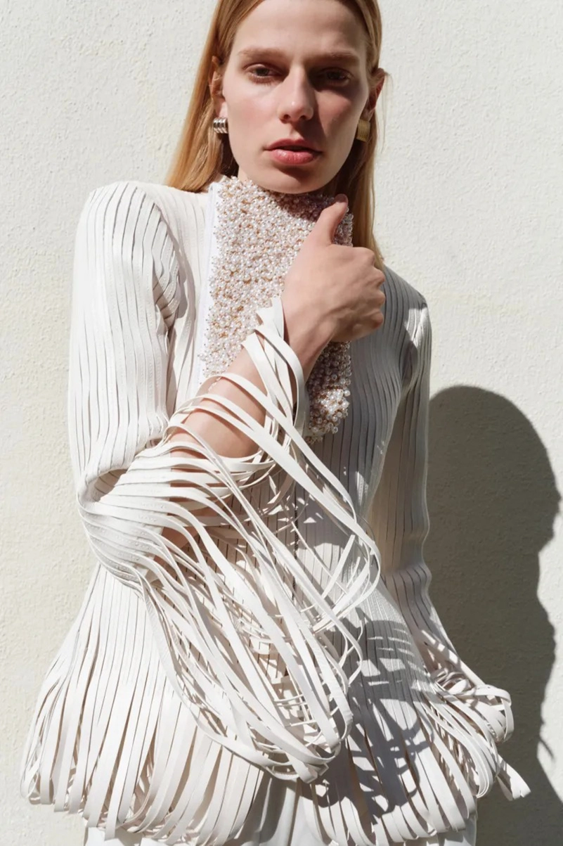 Simkhai Resort 2027 Lets The Materials Do The Talking