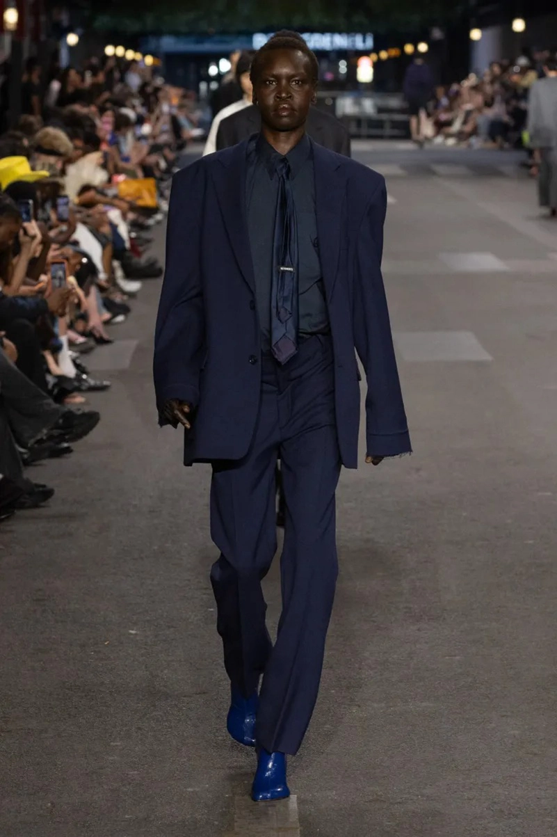 Vetements Spring 2027 Reworks The Everyday Wardrobe
