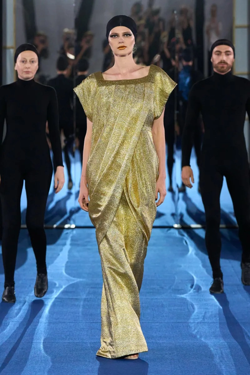 Alexis Mabille Fall 2026 Couture Brings The Hidden Details To The Surface