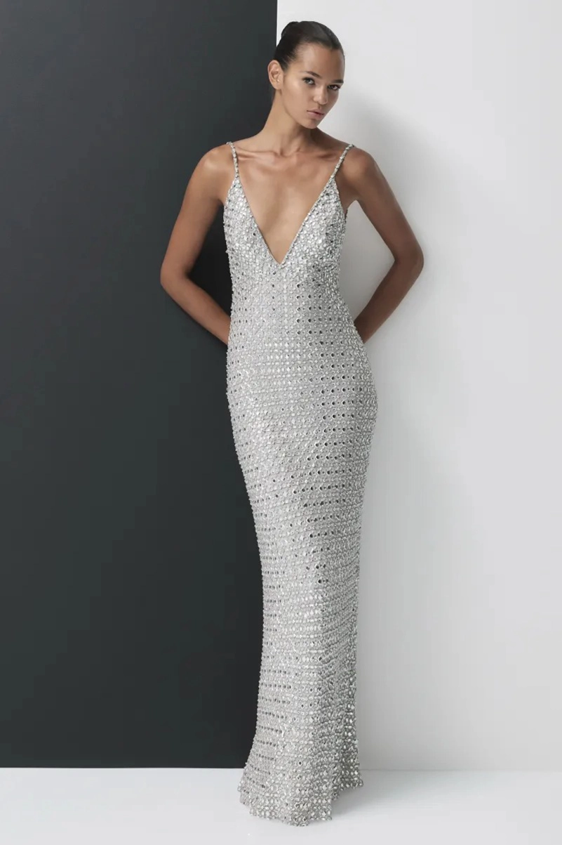 Jenny Packham Resort 2027 Pushes Glamour Past Midnight