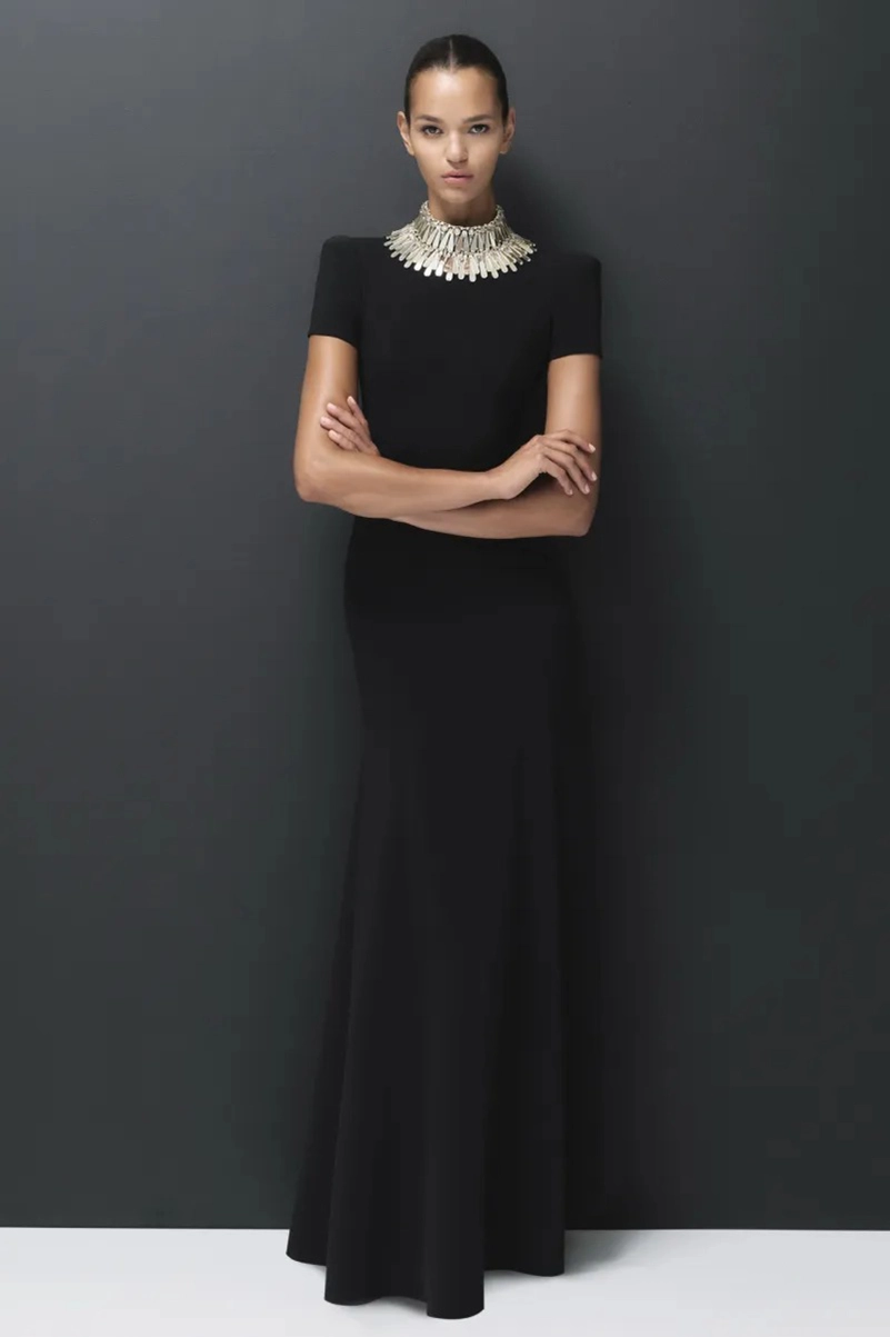 Jenny Packham Resort 2027 Pushes Glamour Past Midnight