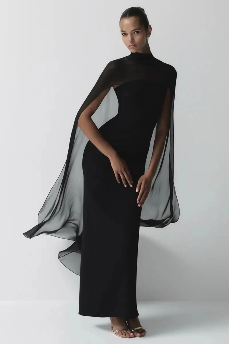 Jenny Packham Resort 2027 Pushes Glamour Past Midnight