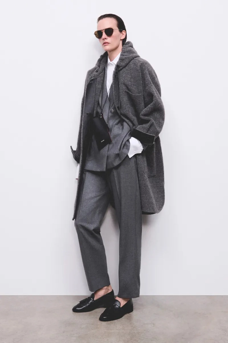 Max Mara Atelier Fall 2026 Gives Outerwear The Couture Treatment