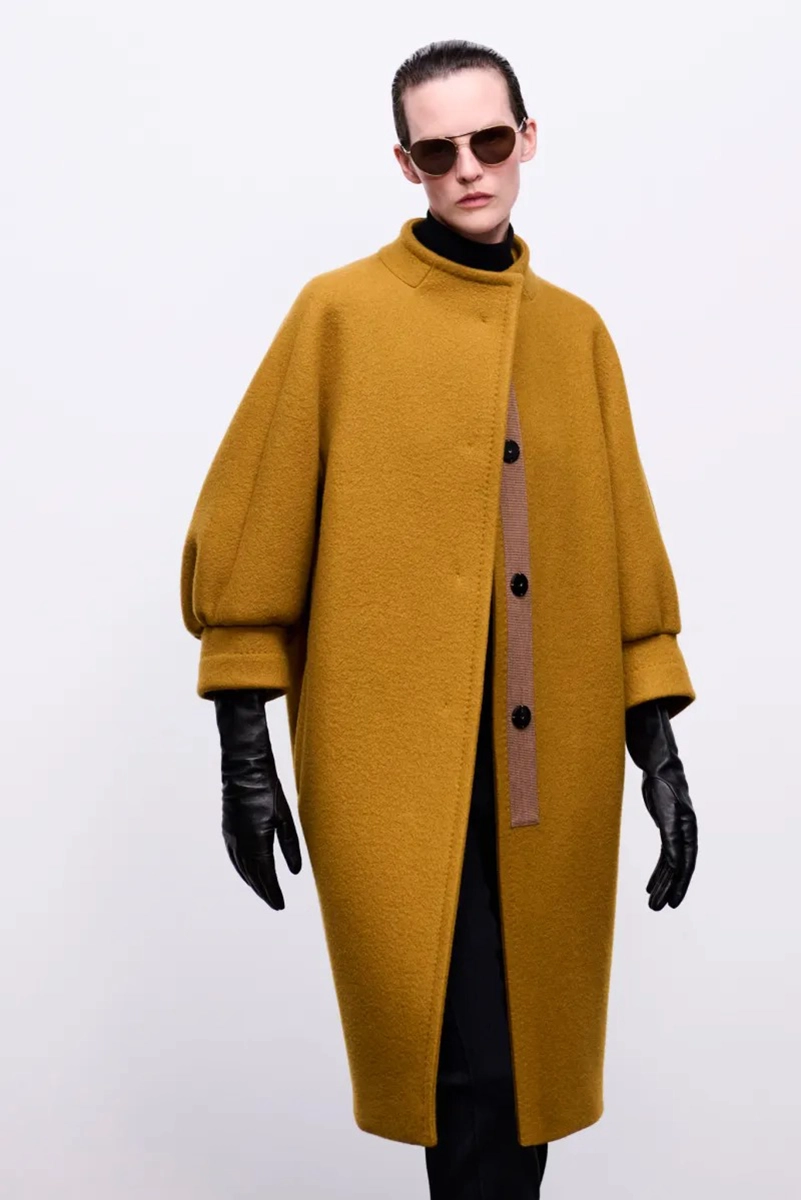Max Mara Atelier Fall 2026 Gives Outerwear The Couture Treatment