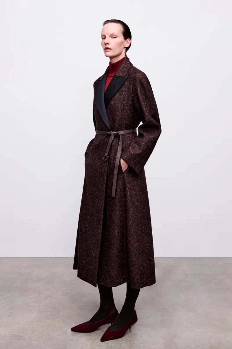 Max Mara Atelier Fall 2026 Gives Outerwear The Couture Treatment
