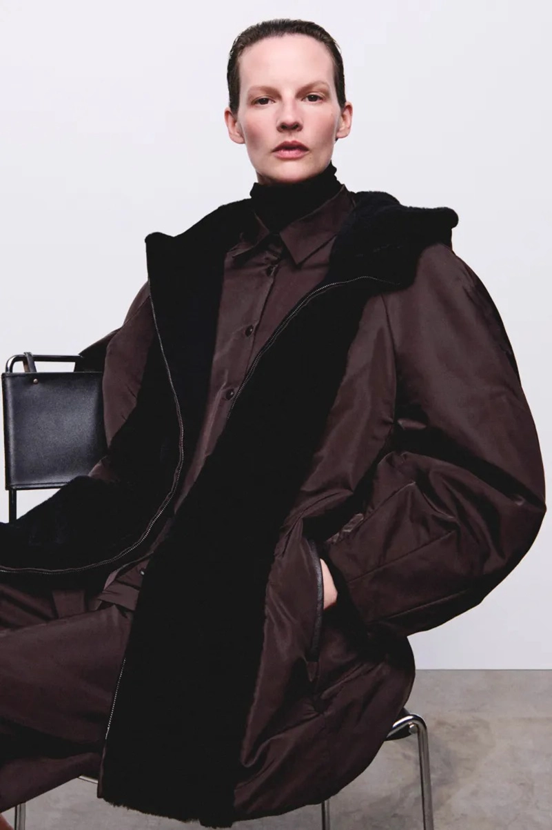 Max Mara Atelier Fall 2026 Gives Outerwear The Couture Treatment